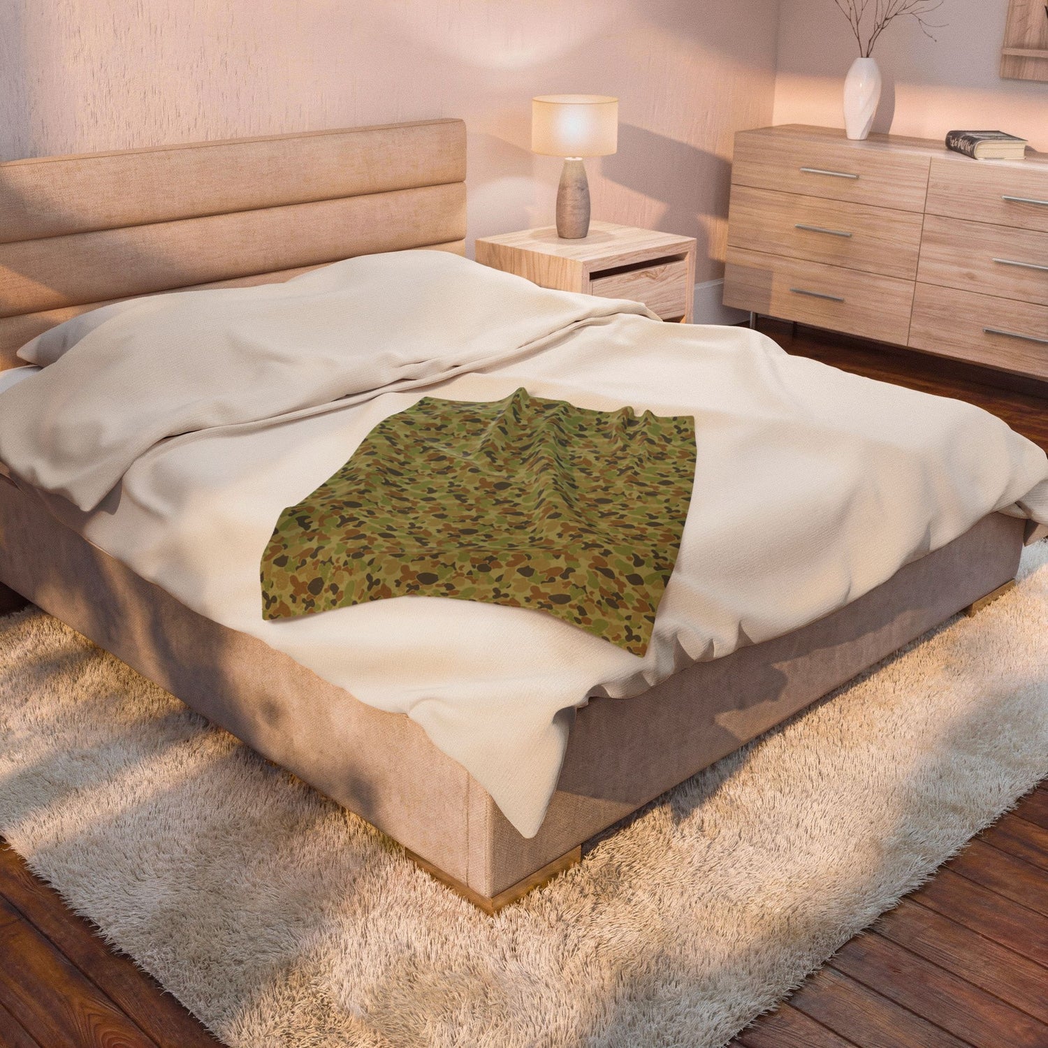 Camo Velveteen Plush Blanket — Soft Military Green Camouflage Throw