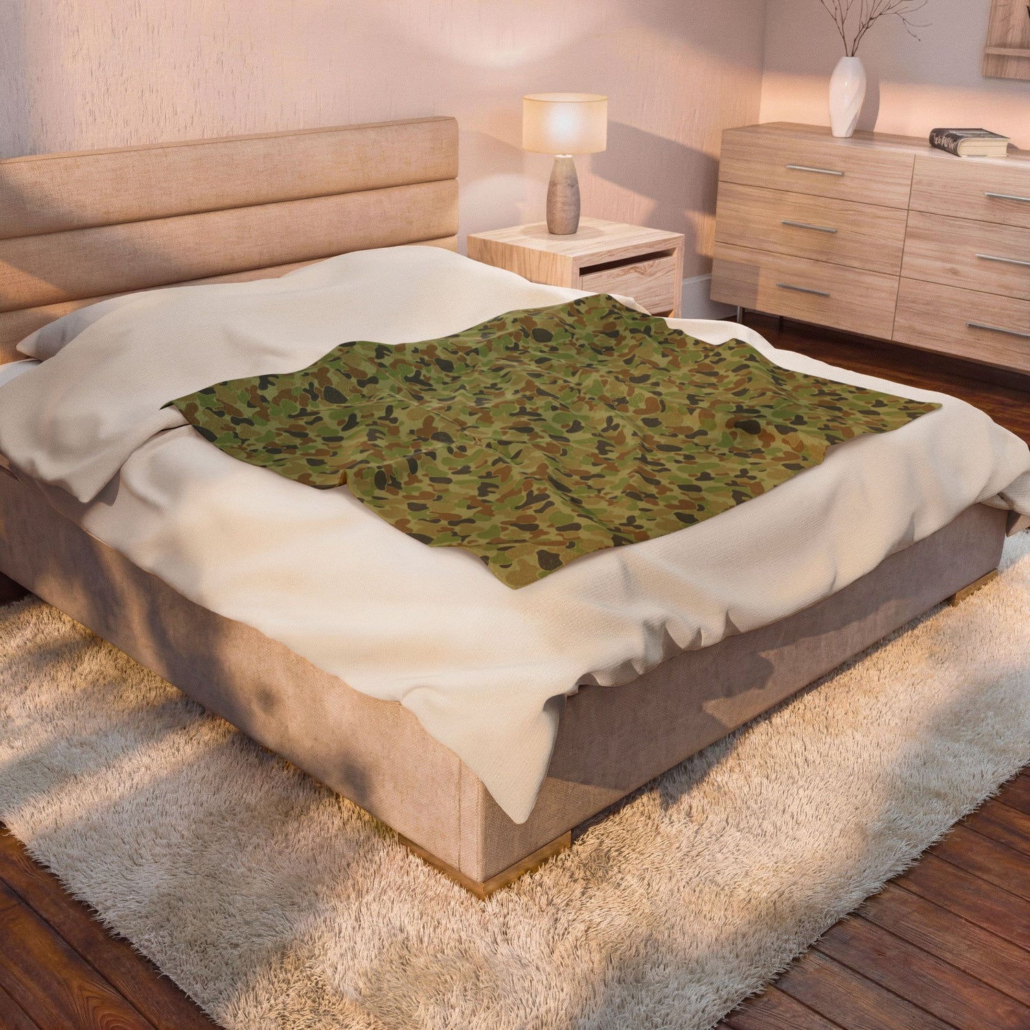 Camo Velveteen Plush Blanket — Soft Military Green Camouflage Throw