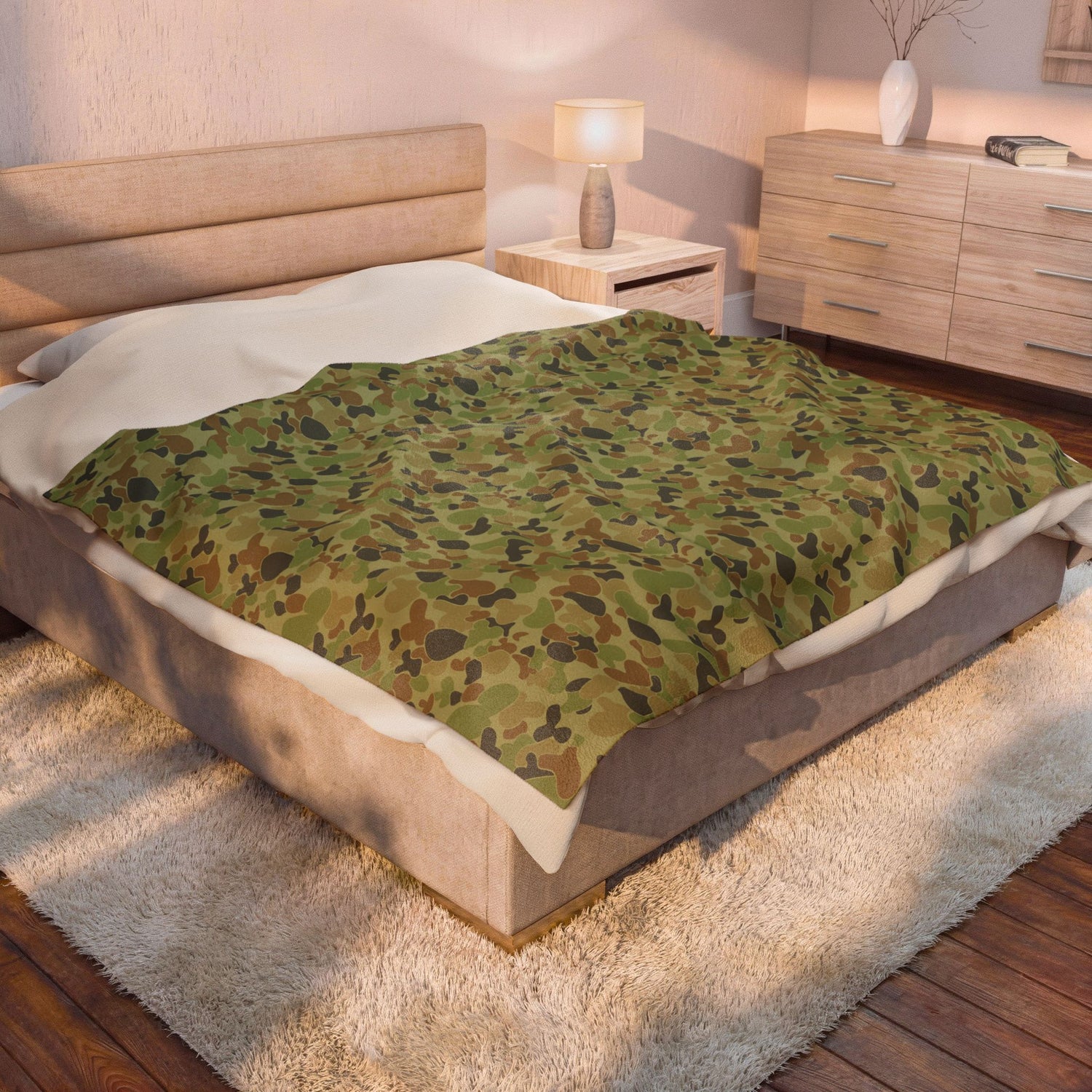Camo Velveteen Plush Blanket — Soft Military Green Camouflage Throw