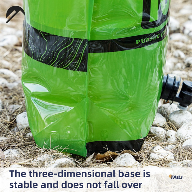 Collapsible Outdoor Water Storage Bag with Tap - 10L